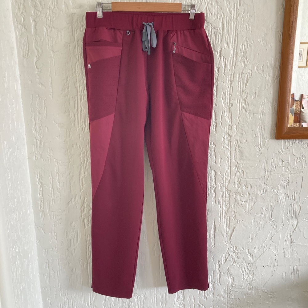Figs Technical Burgundy Scrubs Pants Size Medium